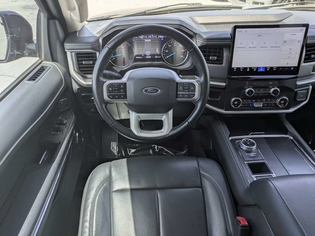 Used 2022 Ford Expedition XLT RWD image 18