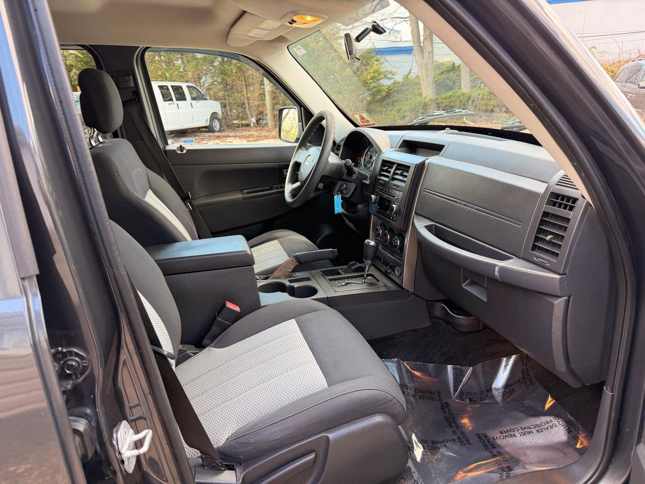 Used 2010 Jeep Liberty Sport w/ Popular Equipment Group image 19