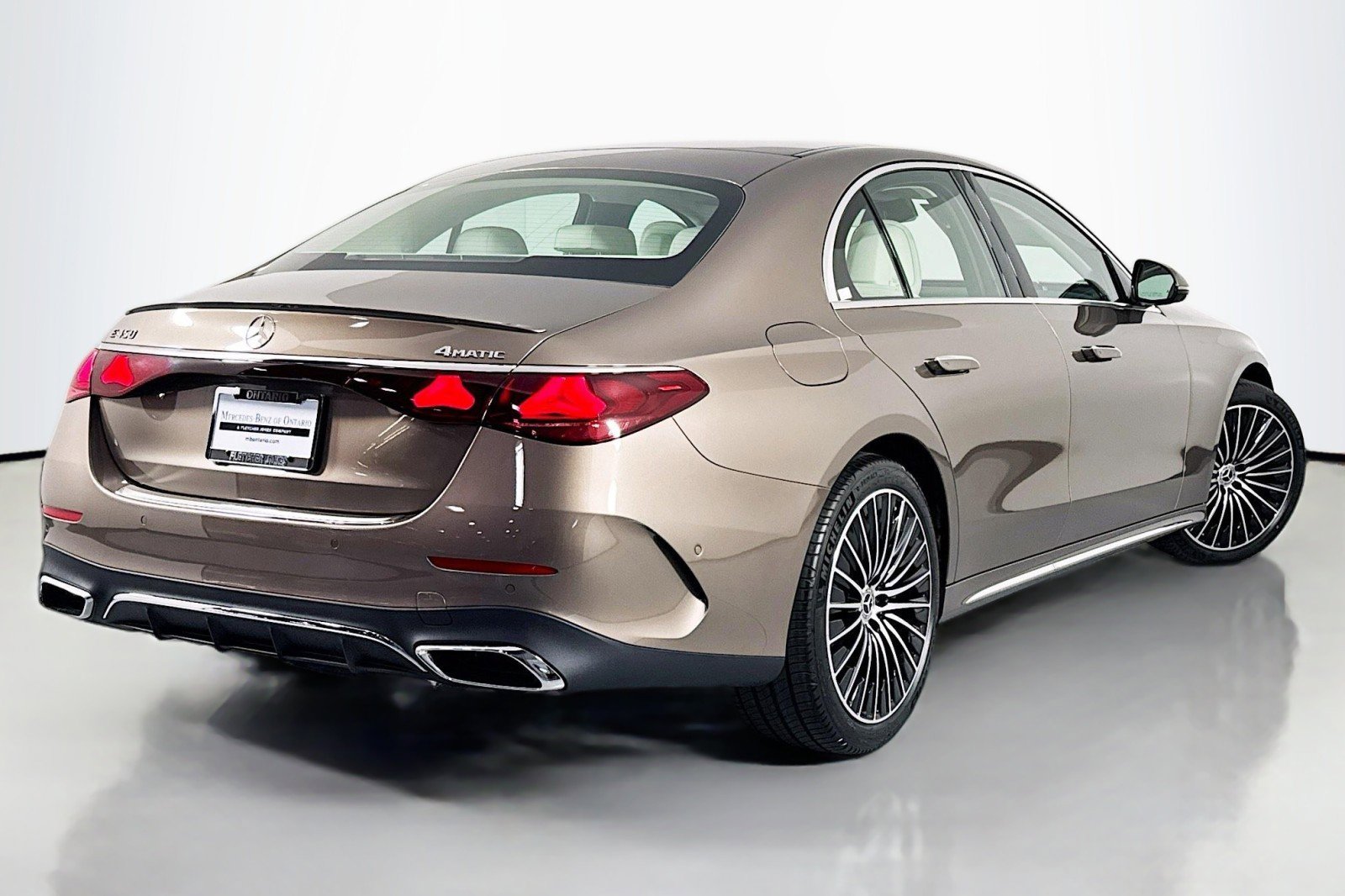 New 2026 Mercedes-Benz E 450 4MATIC Sedan image 11
