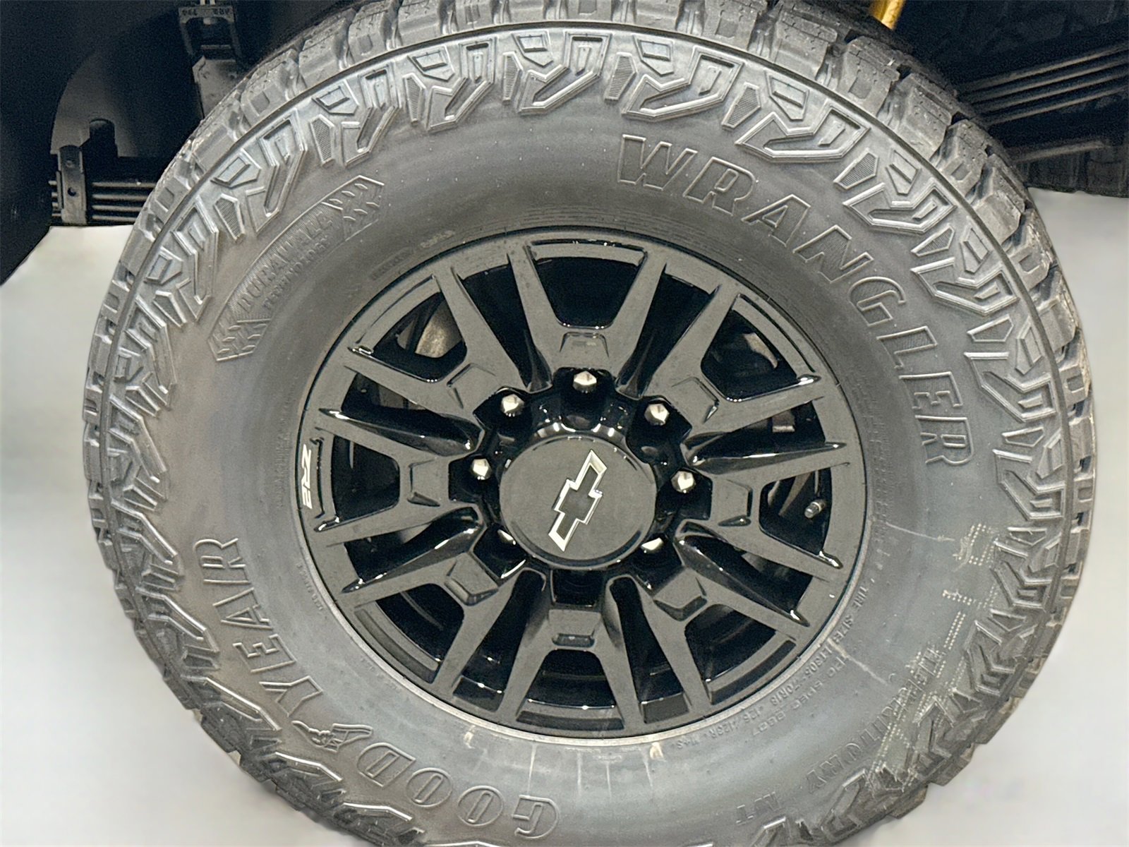 New 2026 Chevrolet Silverado 2500 ZR2 w/ LPO, Dark Essentials Package image 32