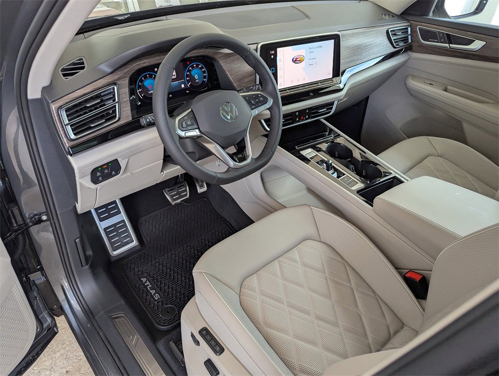 New 2025 Volkswagen Atlas SEL Premium R-Line image 11