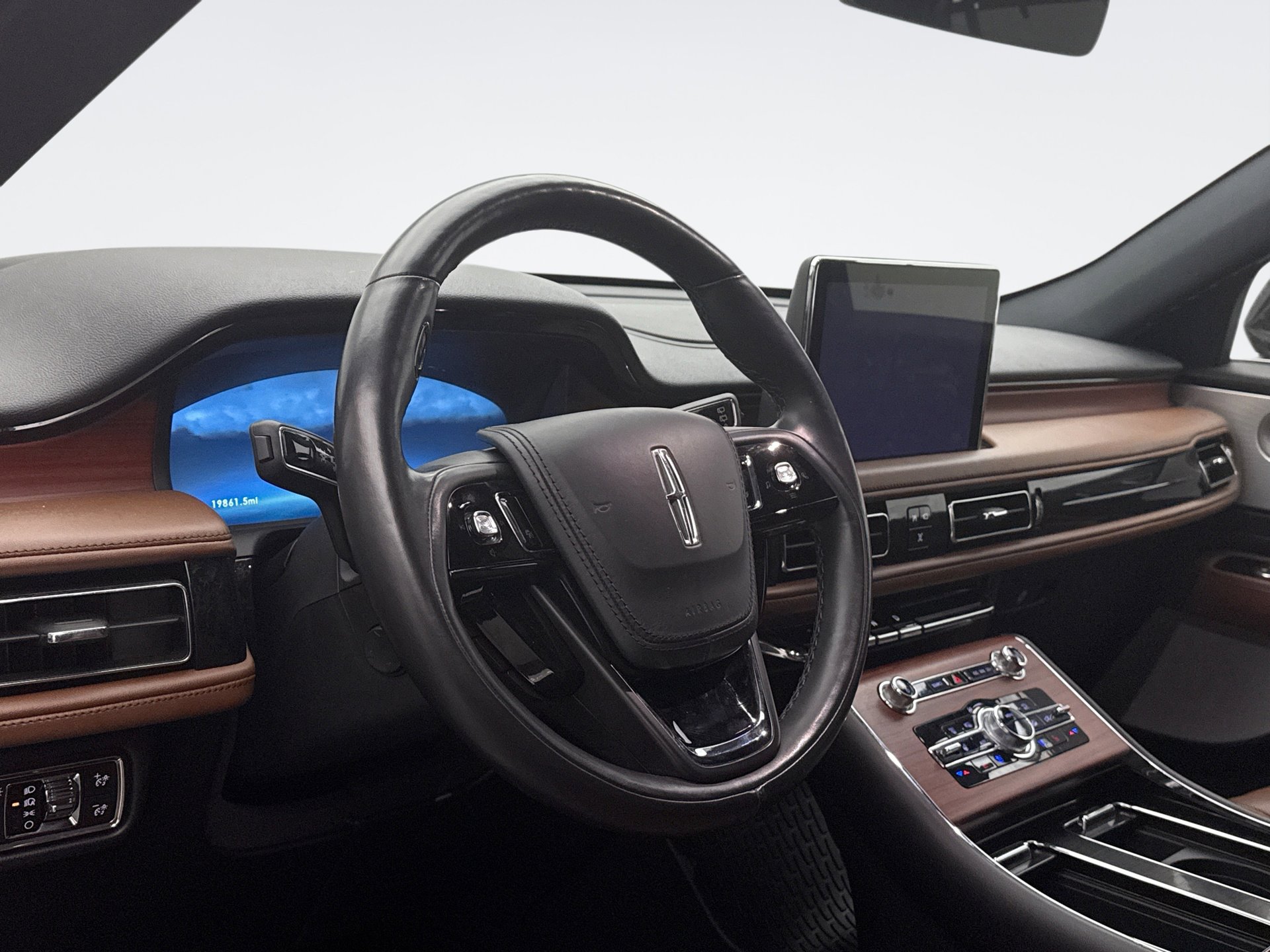 Used 2022 Lincoln Aviator Reserve w/ Equipment Group 201A image 7