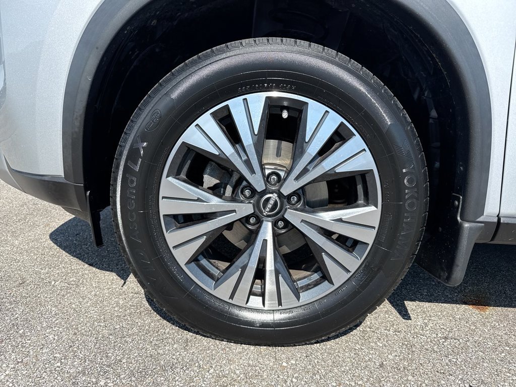 Used 2023 Nissan Rogue SV AWD/4WD image 10