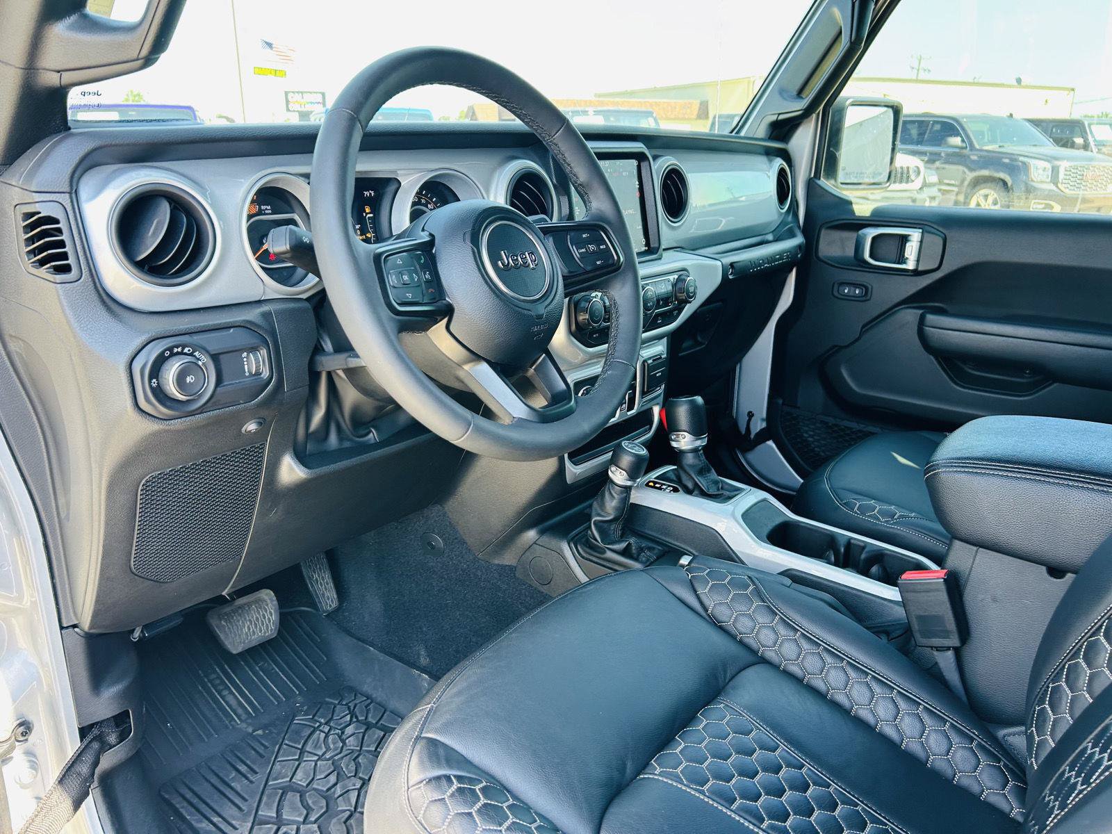 Used 2023 Jeep Wrangler Unlimited Sport w/ Sun And Sound Package AWD/4WD image 14