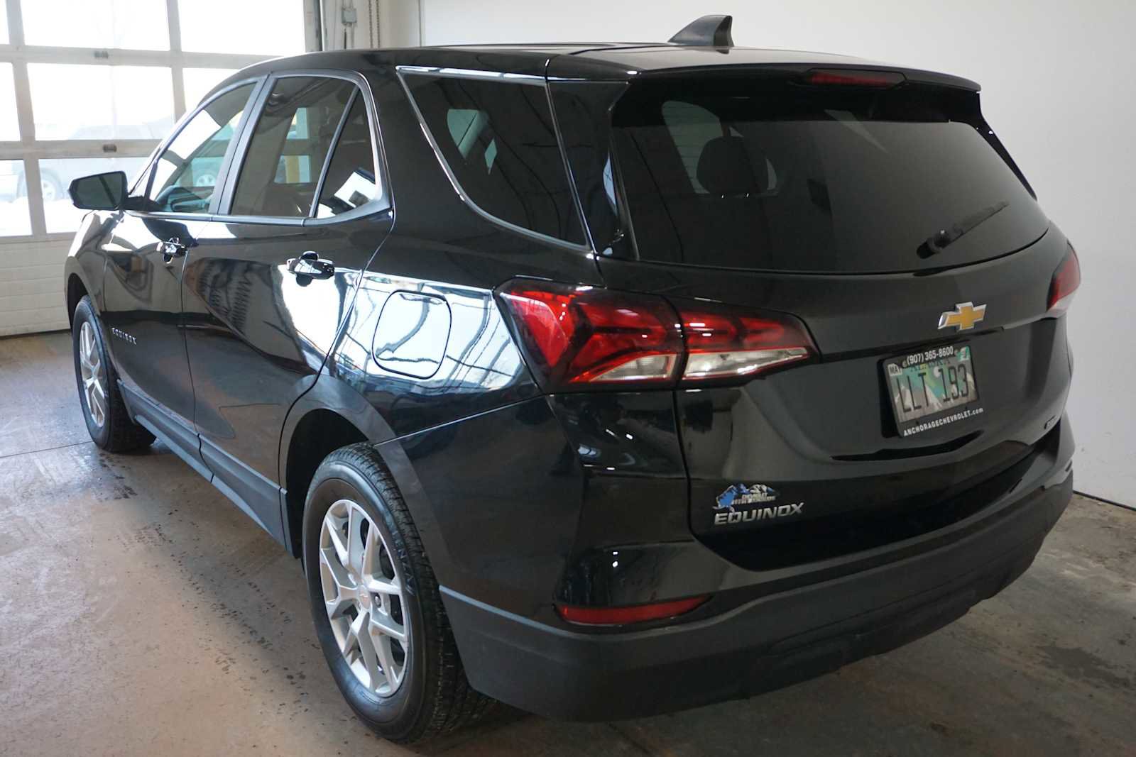 Certified 2024 Chevrolet Equinox LS w/ LS Convenience Package image 3