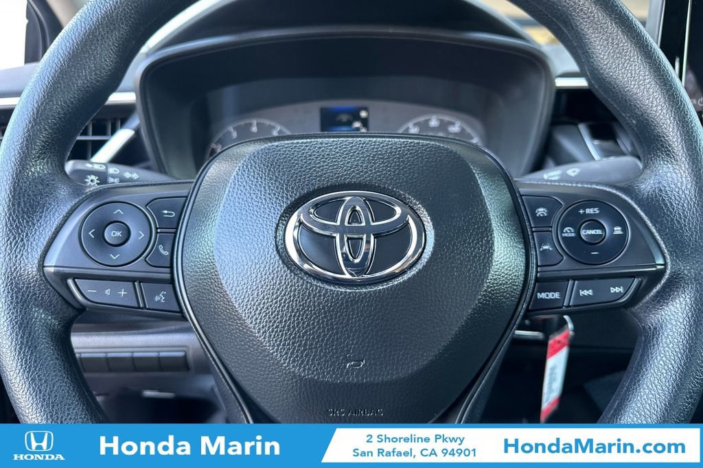 Used 2025 Toyota Corolla LE image 26