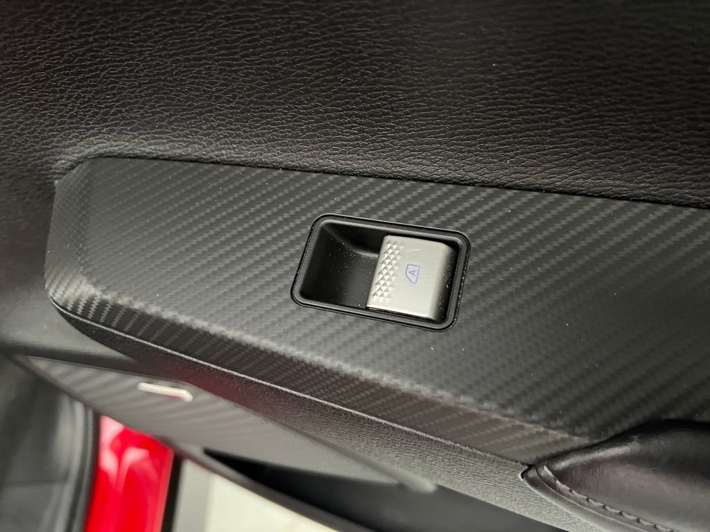 Used 2025 Mitsubishi Outlander SE AWD/4WD image 22