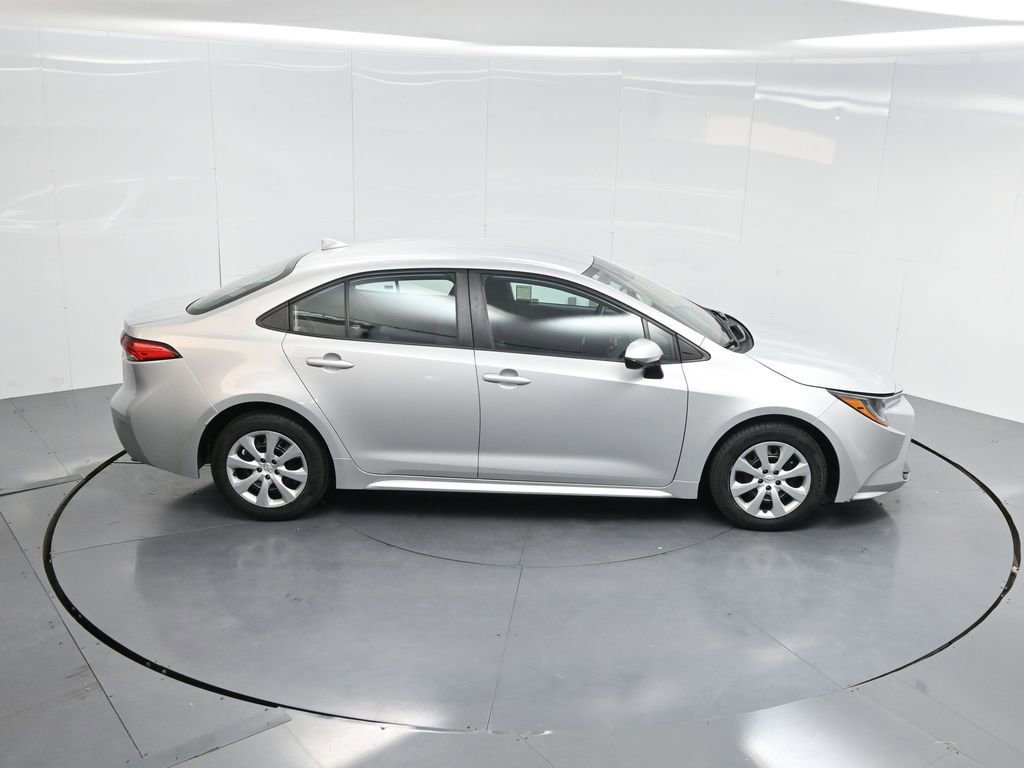 Used 2023 Toyota Corolla LE image 60