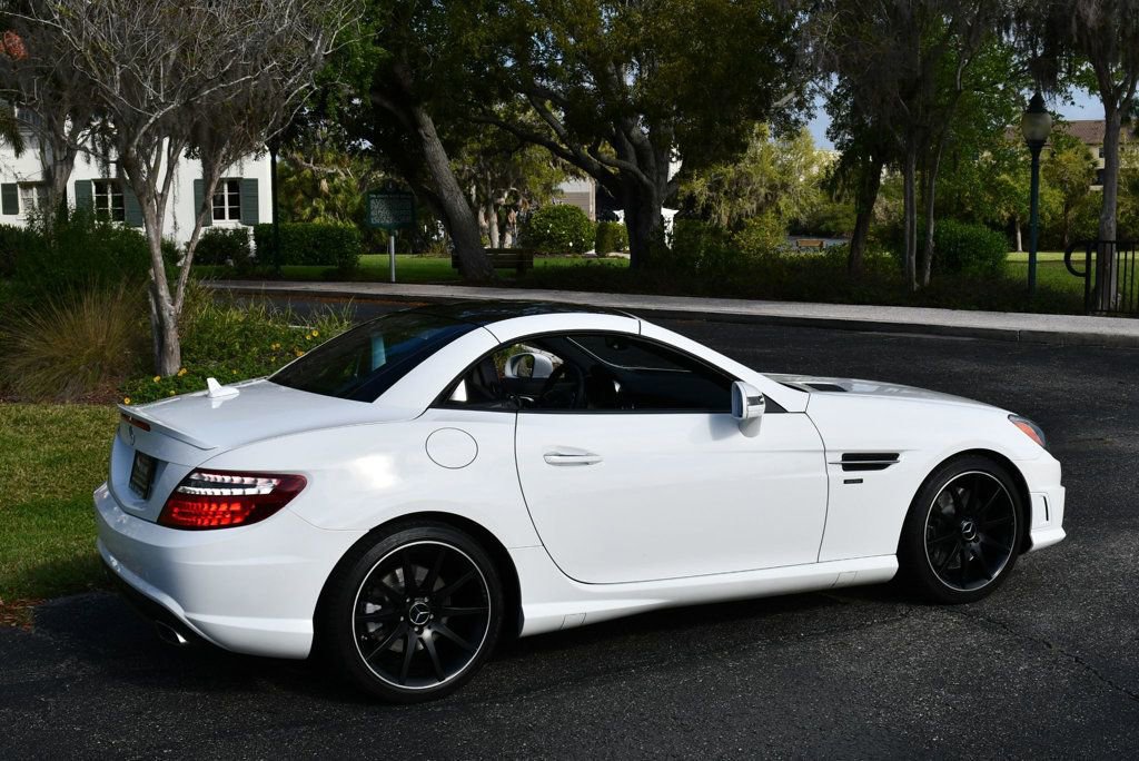 Used 2015 Mercedes-Benz SLK 350 image 41