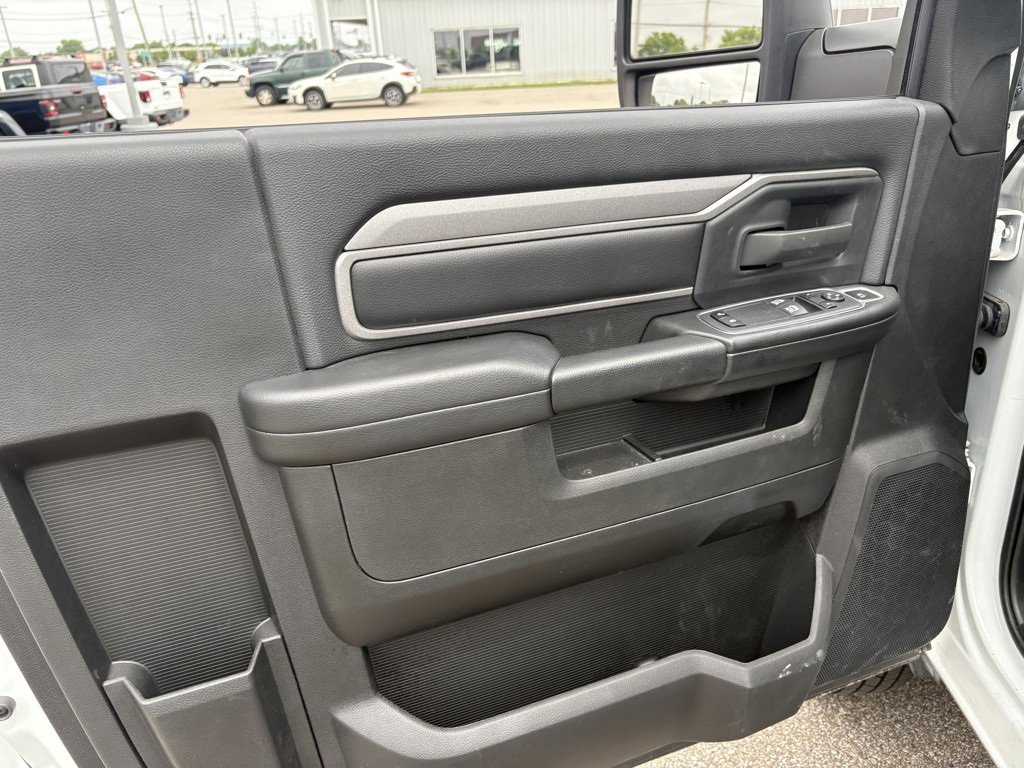 New 2024 RAM 3500 Tradesman image 9
