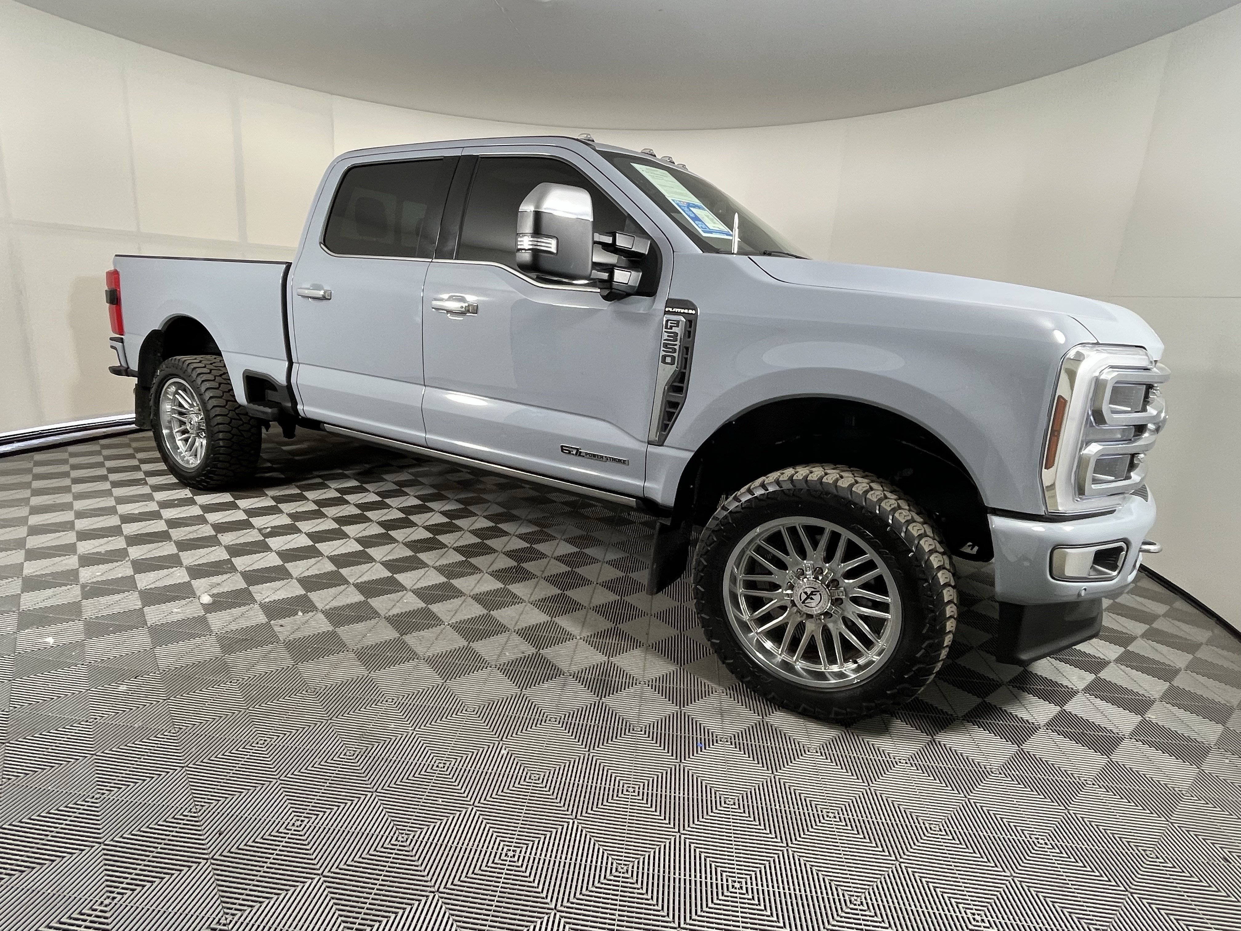 Used 2024 Ford F350 Platinum AWD/4WD image 6