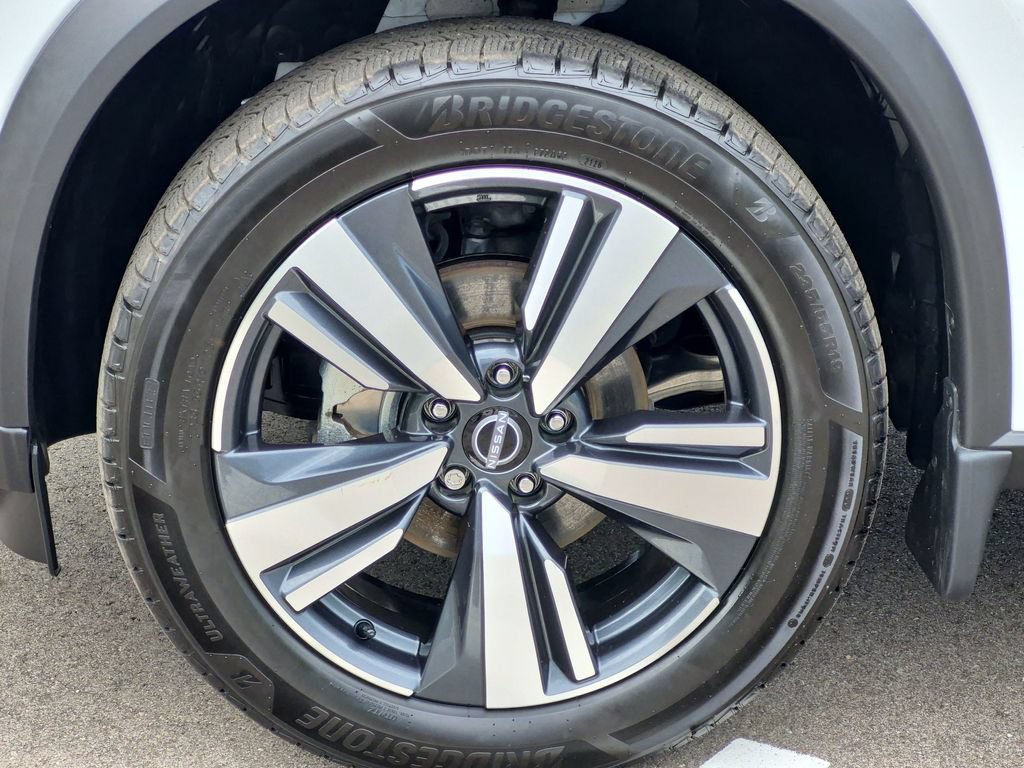 Used 2024 Nissan Rogue SL w/ SL Premium Package AWD/4WD image 10