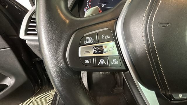Used 2022 BMW X5 xDrive40i AWD/4WD image 16