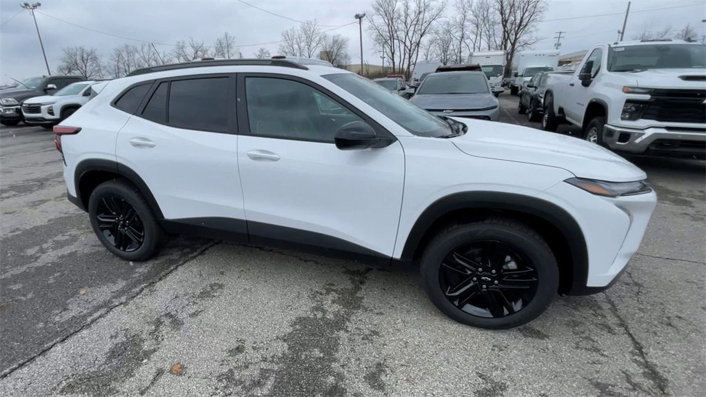 New 2026 Chevrolet Trax ACTIV image 3