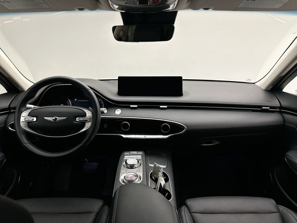 Used 2023 Genesis GV70 2.5T Select w/ Select Package image 8