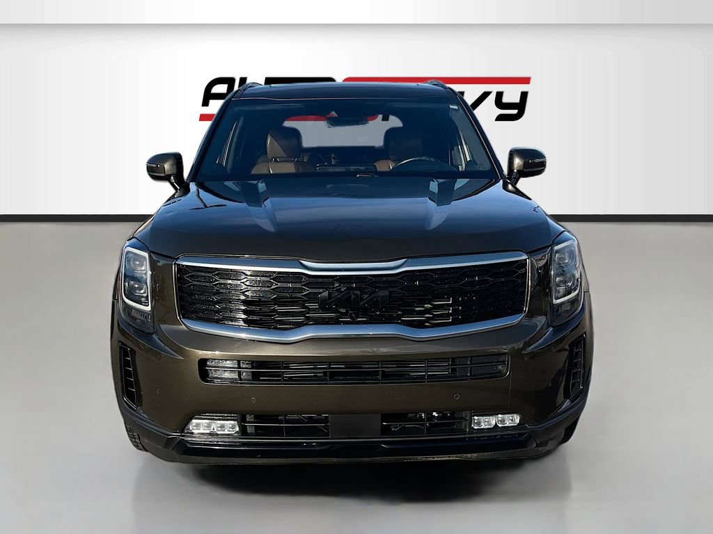 Used 2022 Kia Telluride SX w/ SX Prestige Package image 2