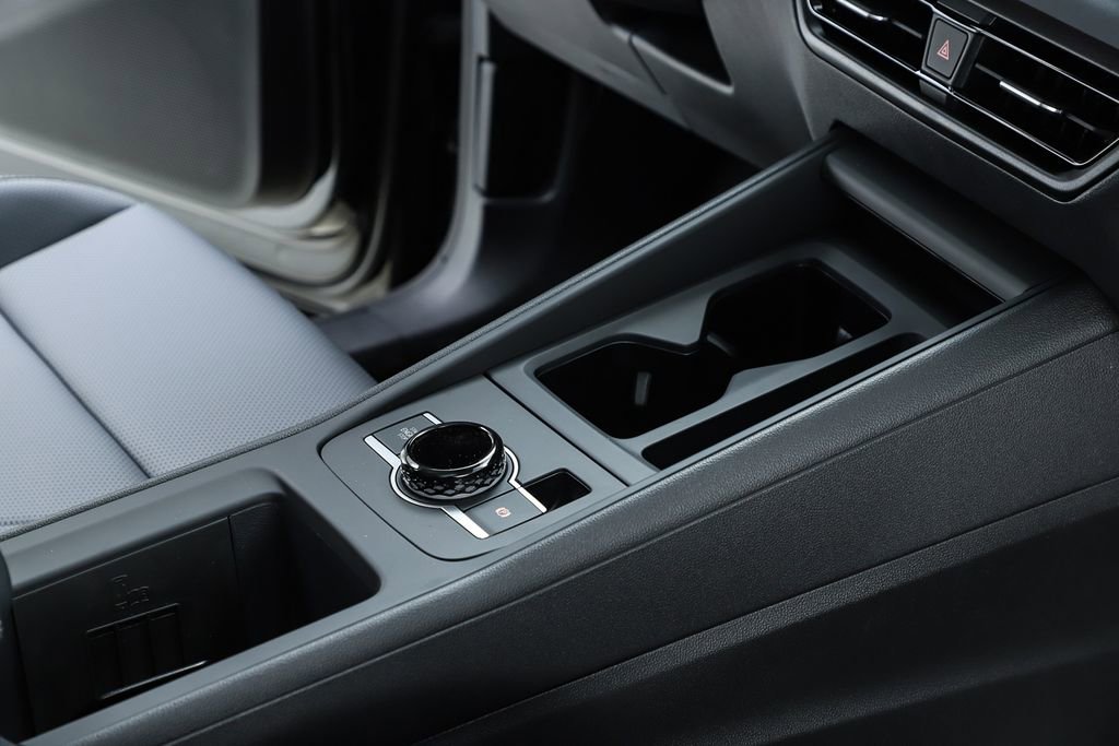 New 2026 Volkswagen Tiguan SE image 73