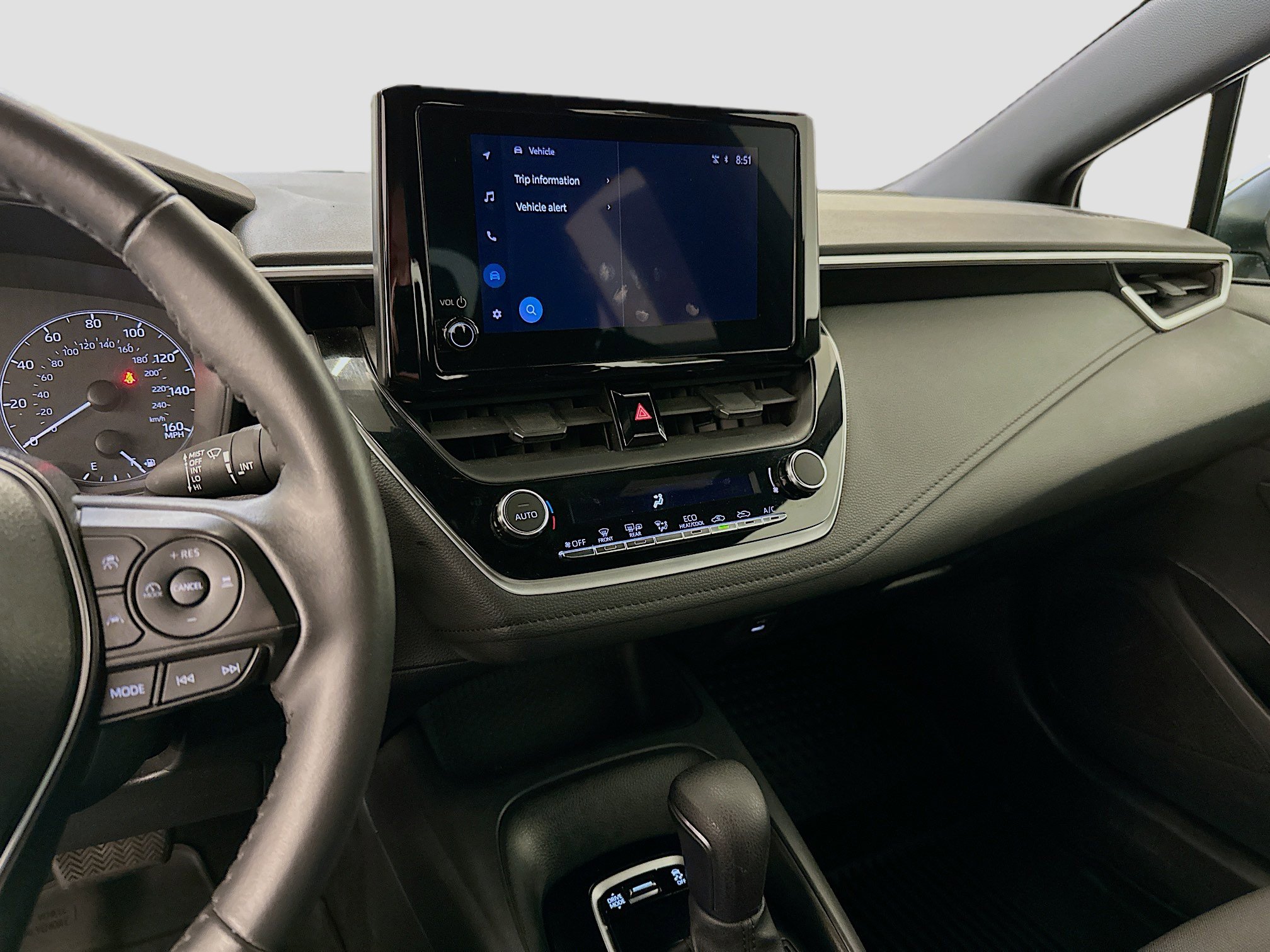 Used 2024 Toyota Corolla SE image 26