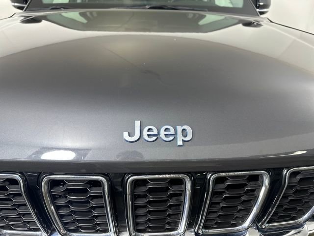 Used 2023 Jeep Grand Cherokee 4WD 4xe image 9