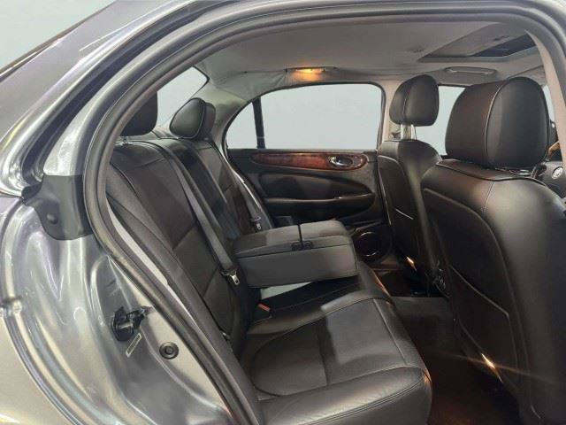 Used 2008 Jaguar XJ8 RWD image 37