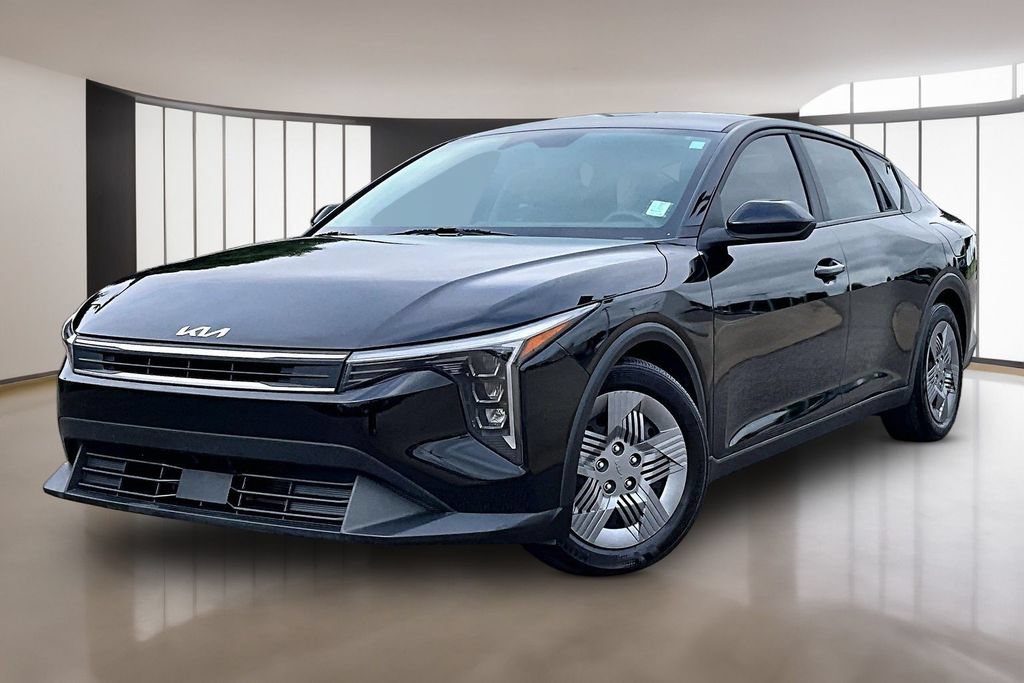 Used 2025 Kia K4 FWD image 1