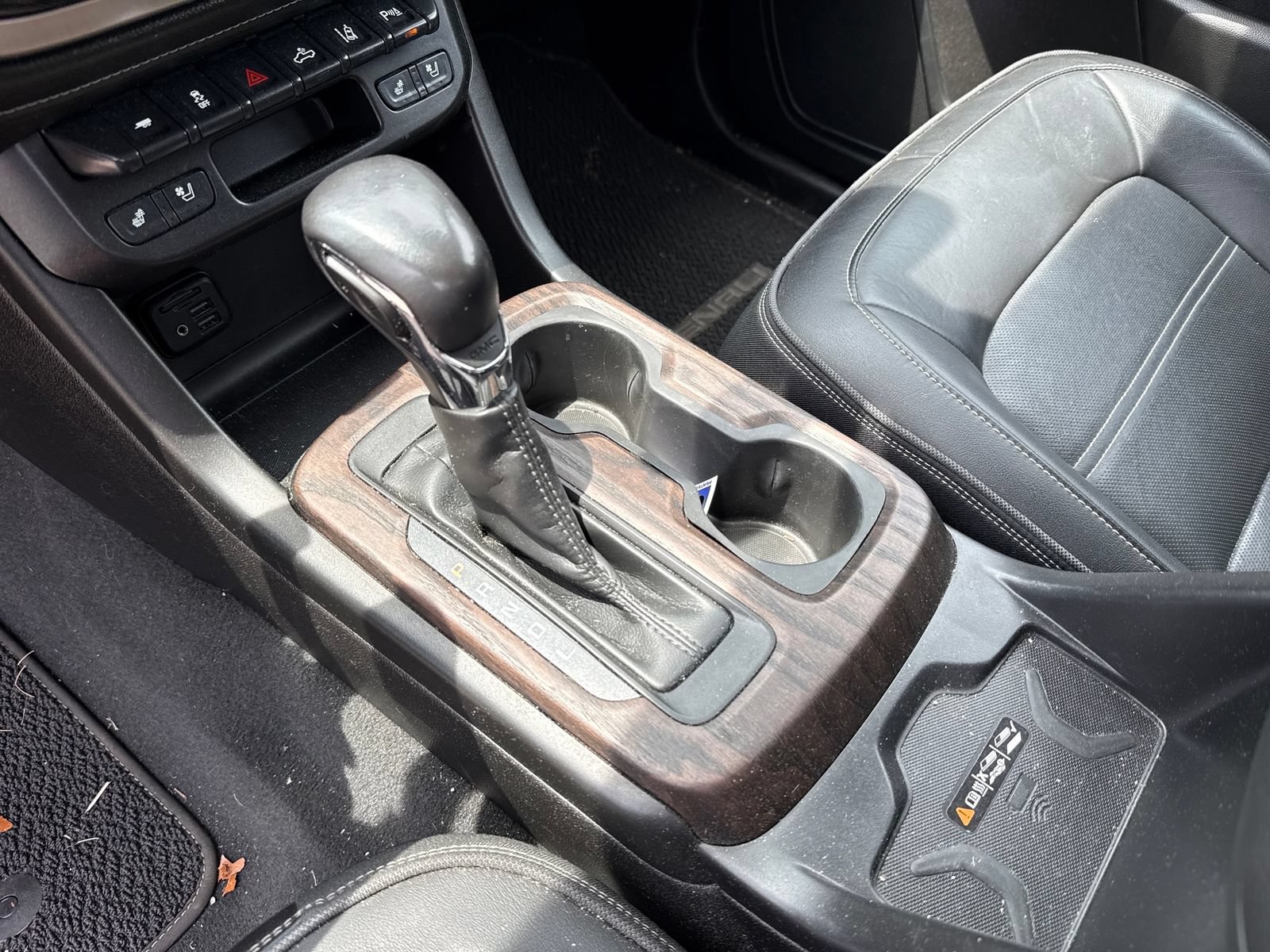 Used 2022 GMC Canyon Denali AWD/4WD image 14