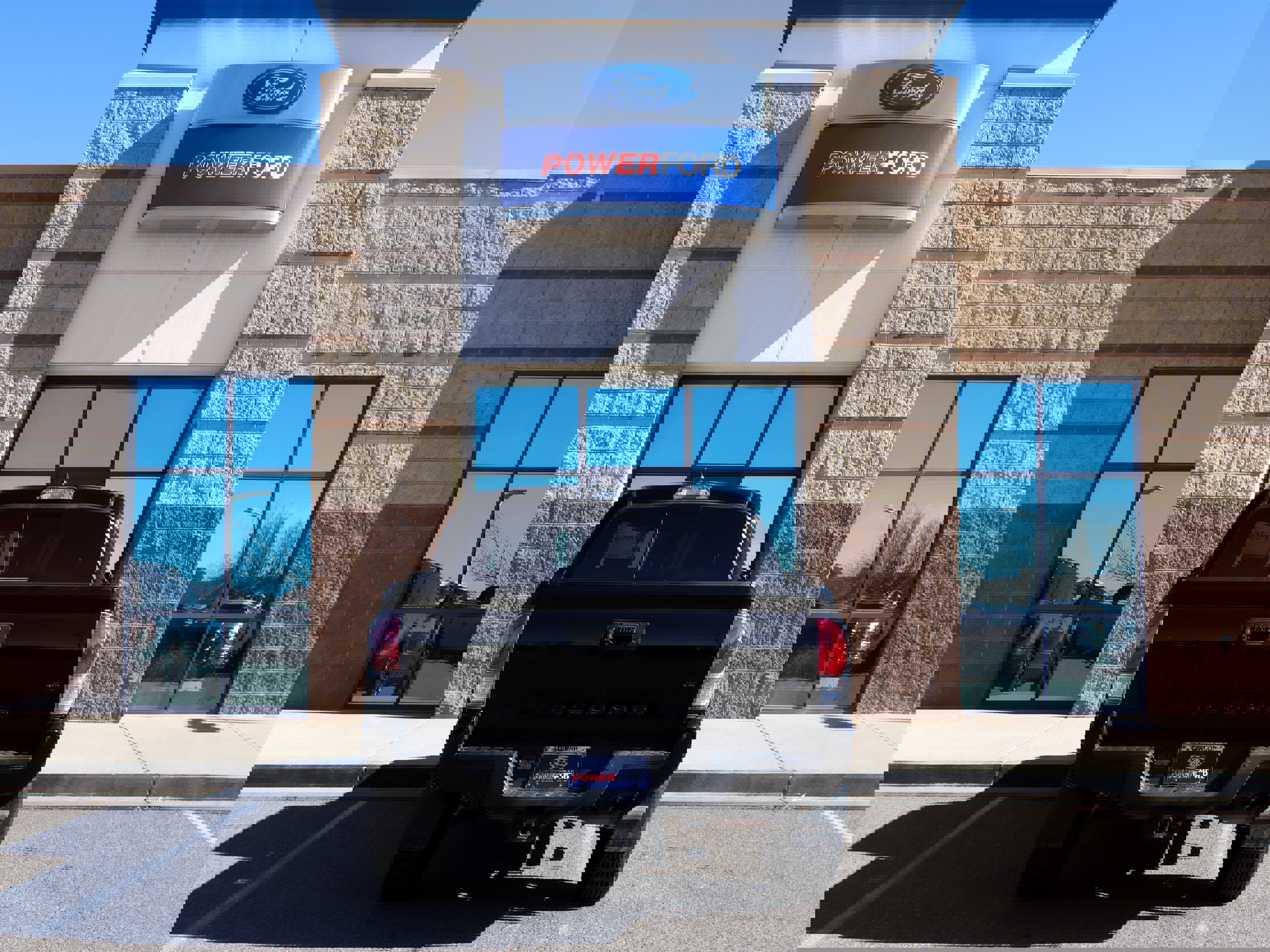 Used 2023 Toyota Tacoma TRD Sport V6 image 7