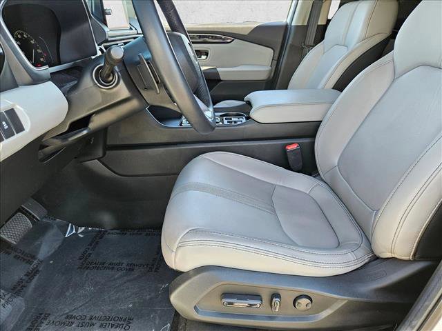 Used 2025 Honda Pilot EX-L image 15