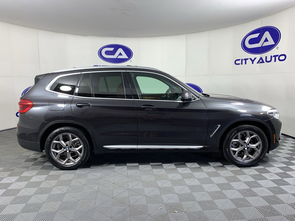 Used 2021 BMW X3 sDrive30i w/ Executive Package image 2