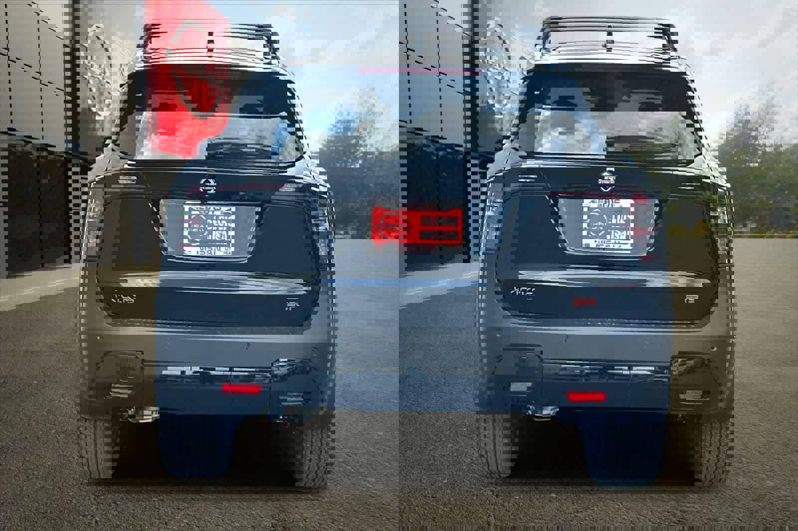 New 2026 Nissan Kicks SR w/ Illumination Package image 8