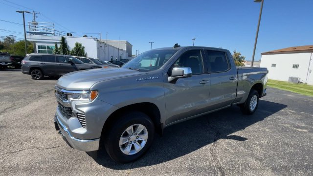 Used 2023 Chevrolet Silverado 1500 LT AWD/4WD image 6