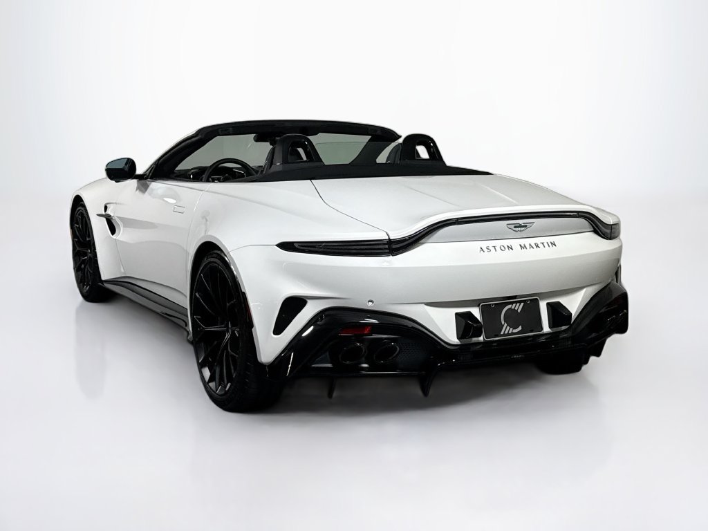 Used 2026 Aston Martin V8 Vantage Convertible RWD image 3