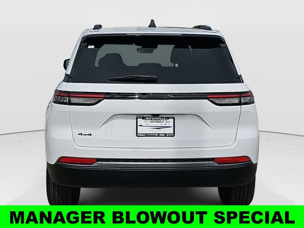 New 2026 Jeep Grand Cherokee Altitude AWD/4WD image 4