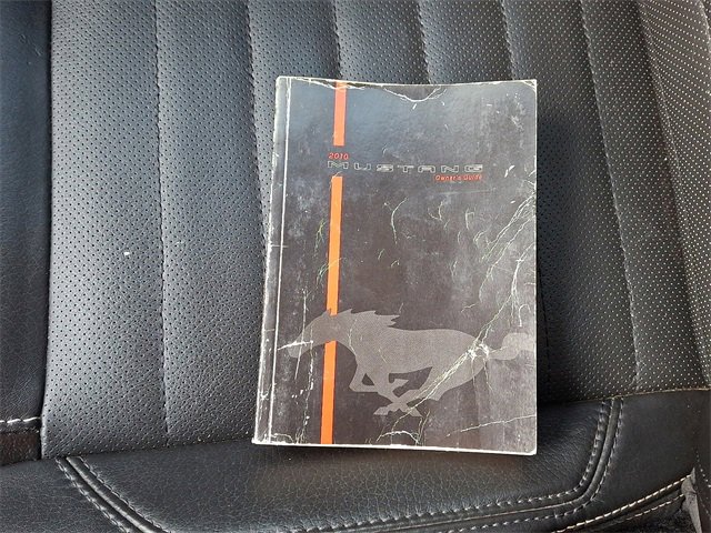 Used 2010 Ford Mustang Convertible image 23