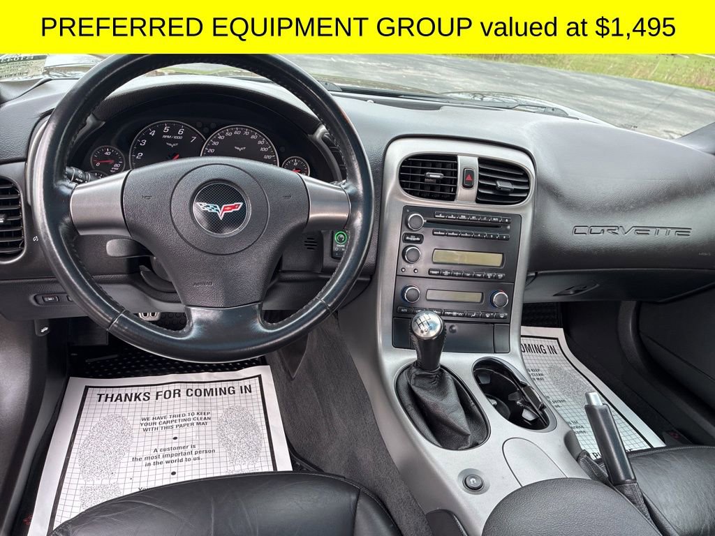 Used 2007 Chevrolet Corvette Coupe w/ Preferred Equipment Group RWD image 3
