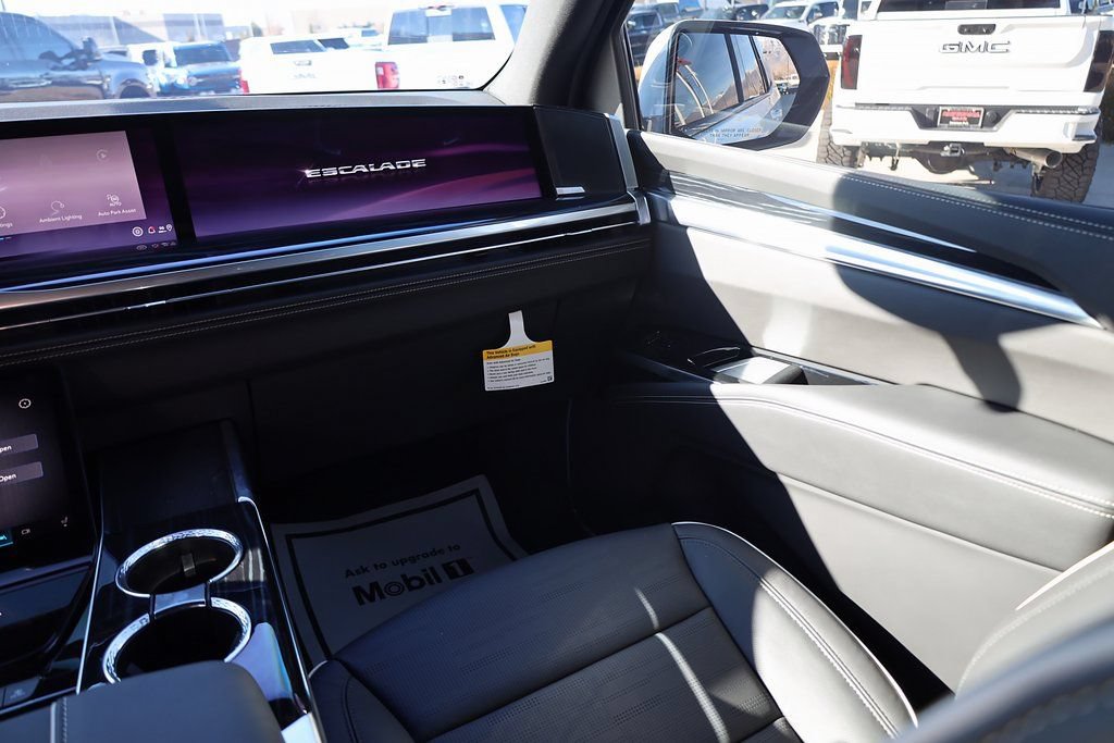 Used 2026 Cadillac Escalade Sport w/ Touring Package AWD/4WD image 20