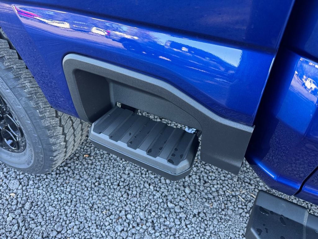 New 2026 Ford F350 Lariat w/ Black Appearance Package image 23