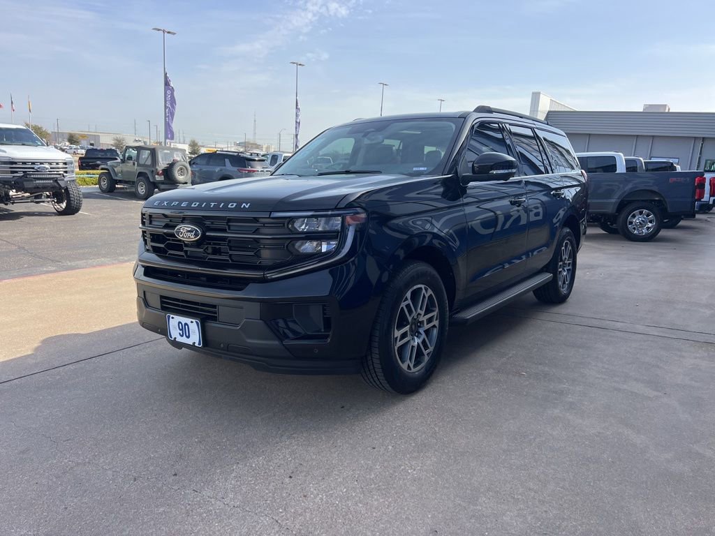 New 2026 Ford Expedition Active image 4