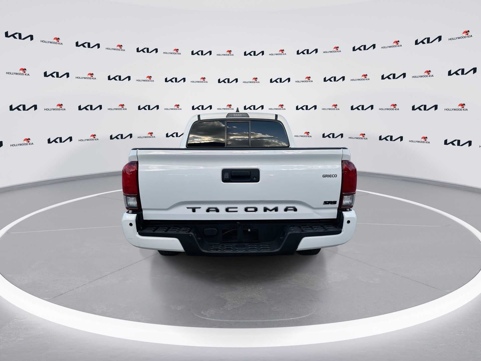 Used 2021 Toyota Tacoma SR w/ SR Convenience Package RWD image 7