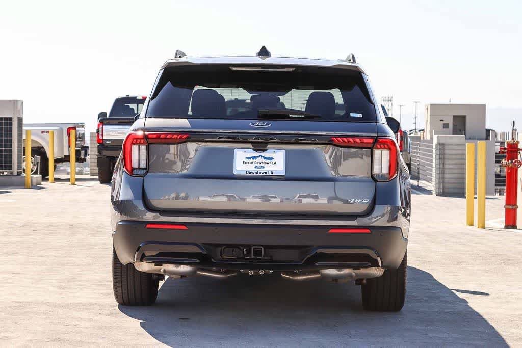 Certified 2025 Ford Explorer ST-Line w/ ST-Line Street Pack AWD/4WD image 5