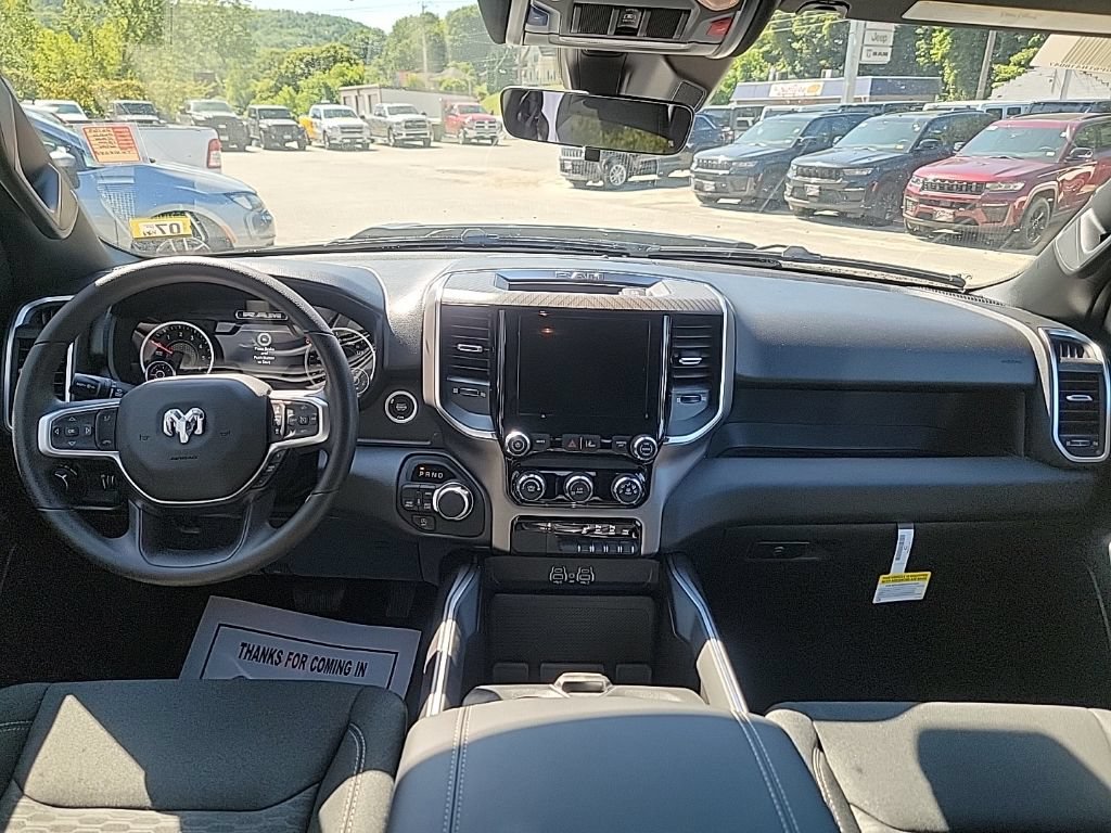 New 2026 RAM 1500 Express AWD/4WD image 15