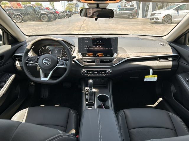 New 2026 Nissan Altima 2.5 SV w/ SV Premium Package AWD/4WD image 17