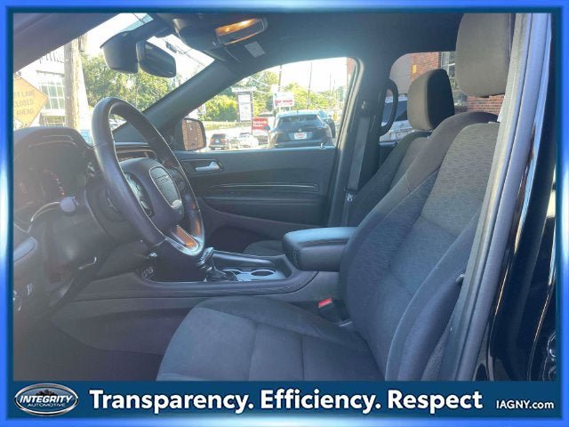 Used 2023 Dodge Durango SXT AWD/4WD image 15
