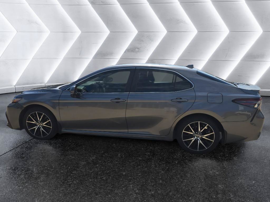 Used 2024 Toyota Camry SE FWD image 8