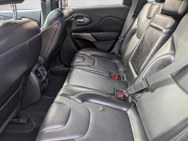 Used 2019 Jeep Cherokee Limited w/ Technology Group image 18