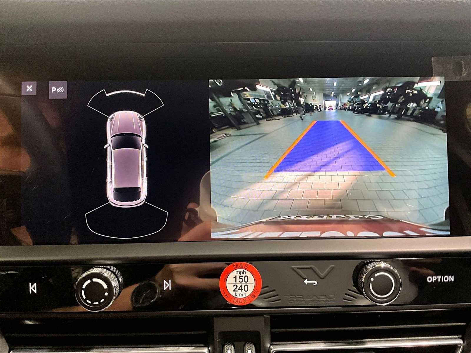 Used 2025 Porsche Macan image 21