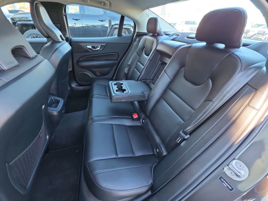 Used 2024 Volvo S60 B5 Core image 26
