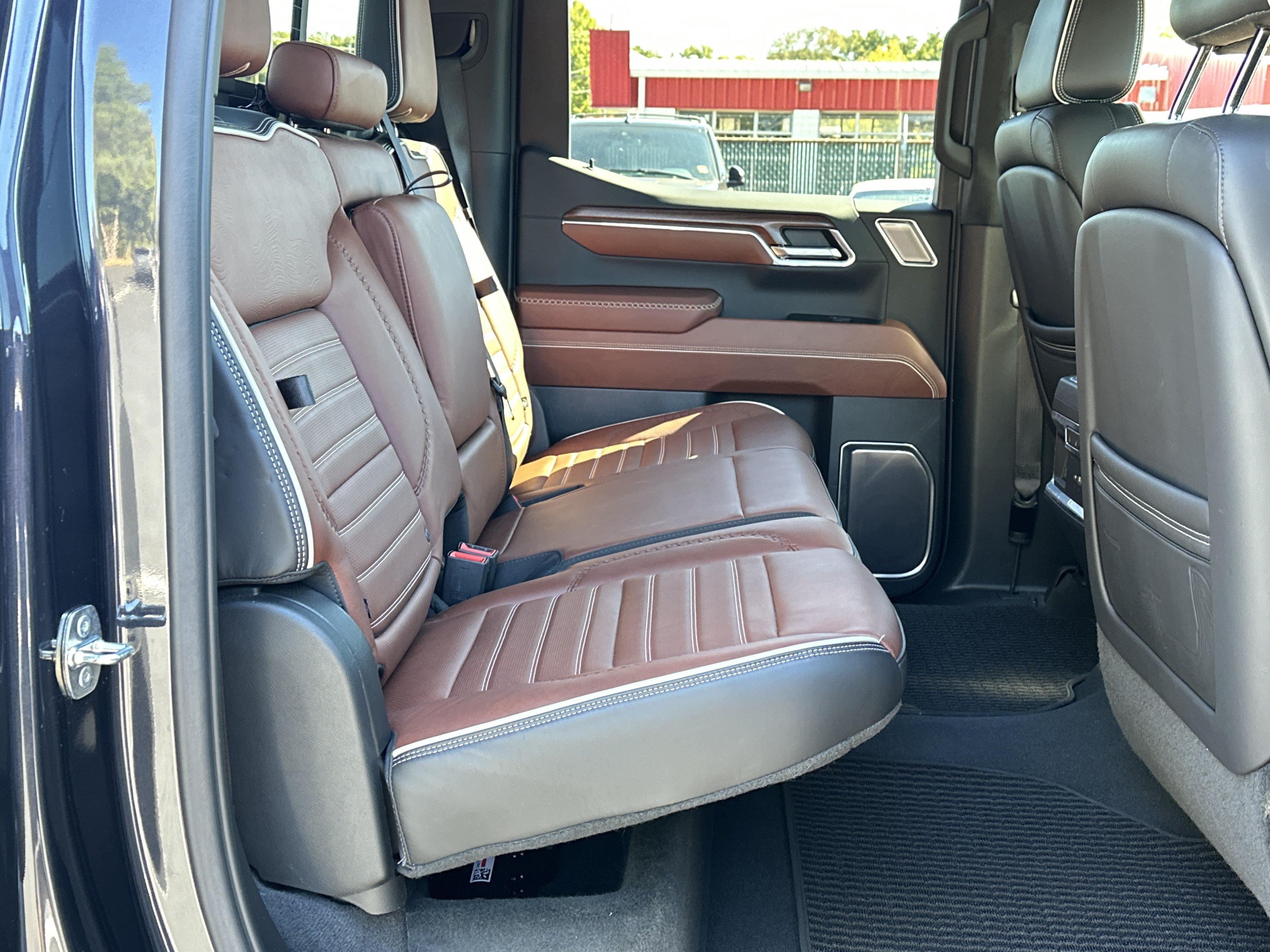 Used 2023 GMC Sierra 1500 Denali Ultimate AWD/4WD image 13