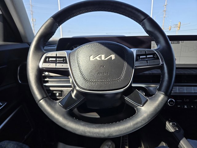 Used 2024 Kia Telluride SX Prestige w/ Towing Package image 19