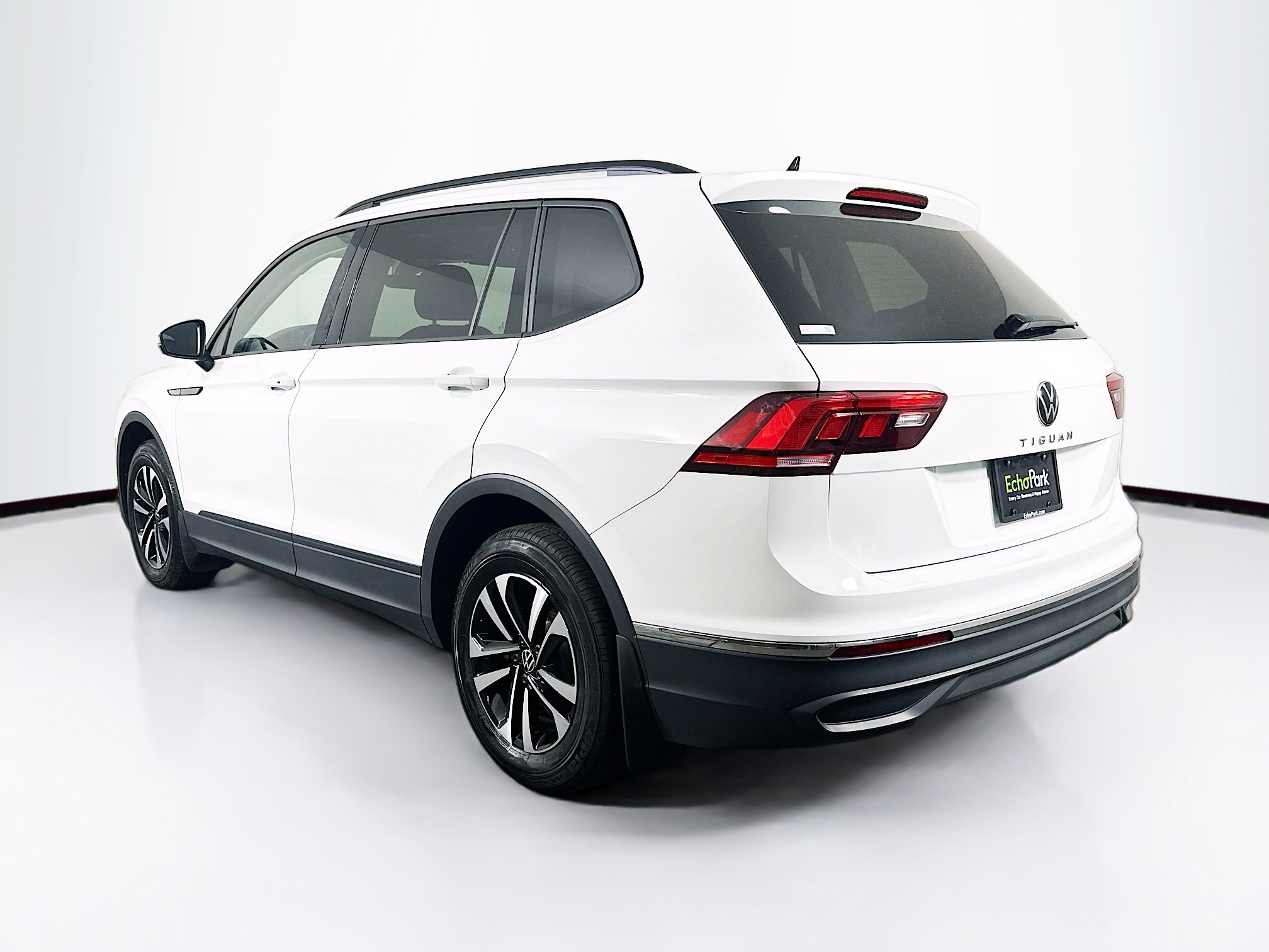 Used 2024 Volkswagen Tiguan S image 5